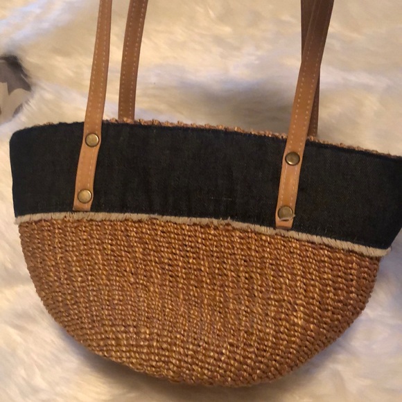 Cute small straw /denim hand bag - Picture 3 of 8